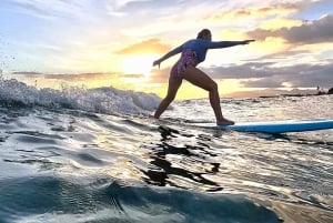 Oahu: A tua aula de surf privada em grupo em Waikiki