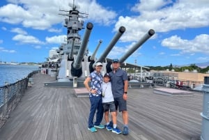 Pearl Harbor y Lugares Históricos Tour Privado de un Día Completo