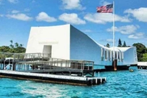 Tour Pearl Harbor Passport dall'aeroporto di HNL