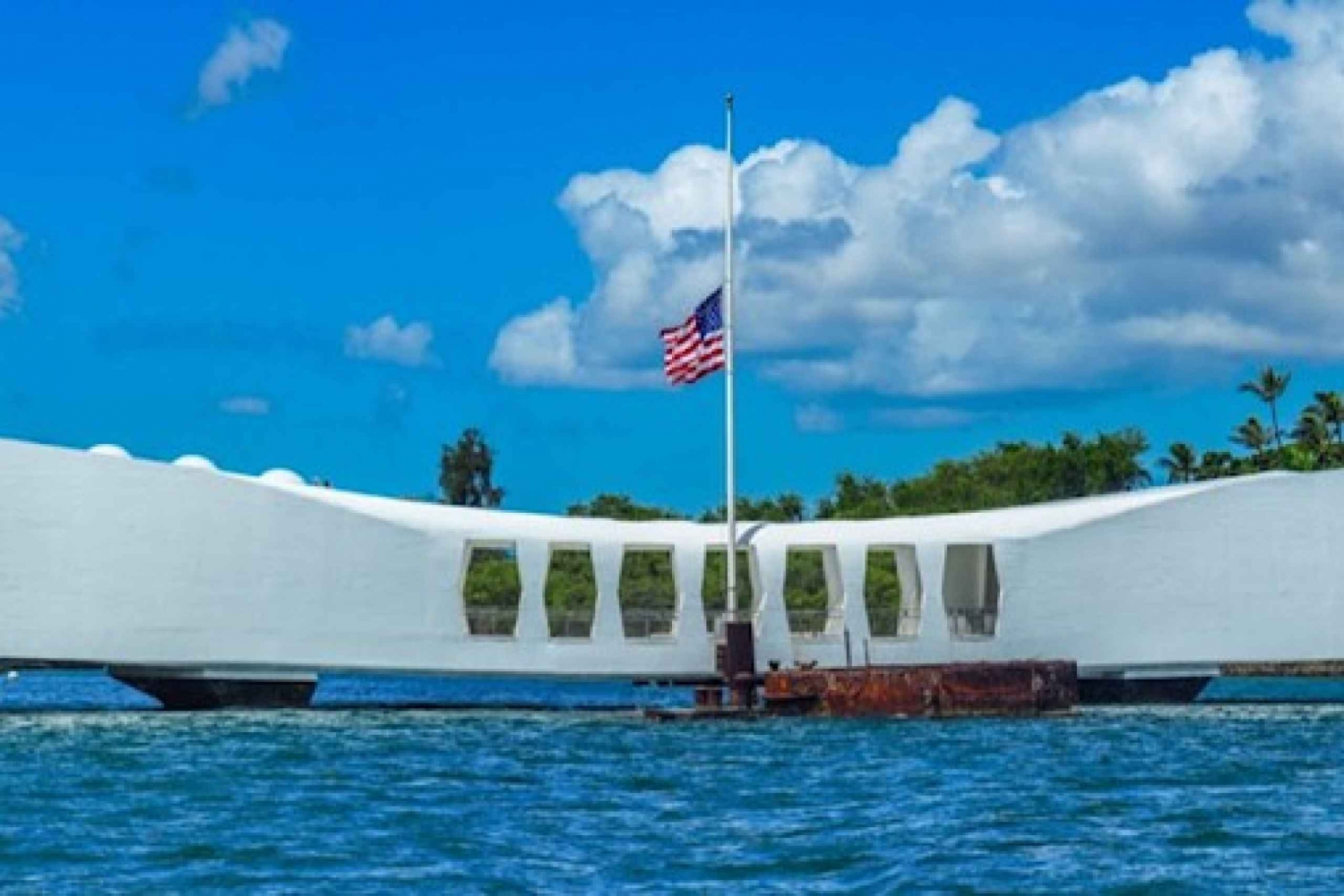 Pearl Harbor: USS Arizona med billet og byrundtur i Honolulu