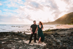 Private Vacation Photoshoot with Photographer in Honolulu