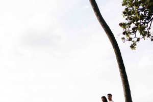 Private Vacation Photoshoot with Photographer in Honolulu