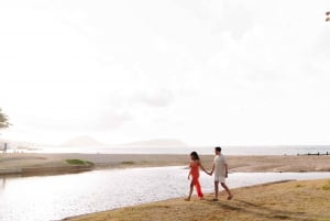 Private Vacation Photoshoot with Photographer in Honolulu