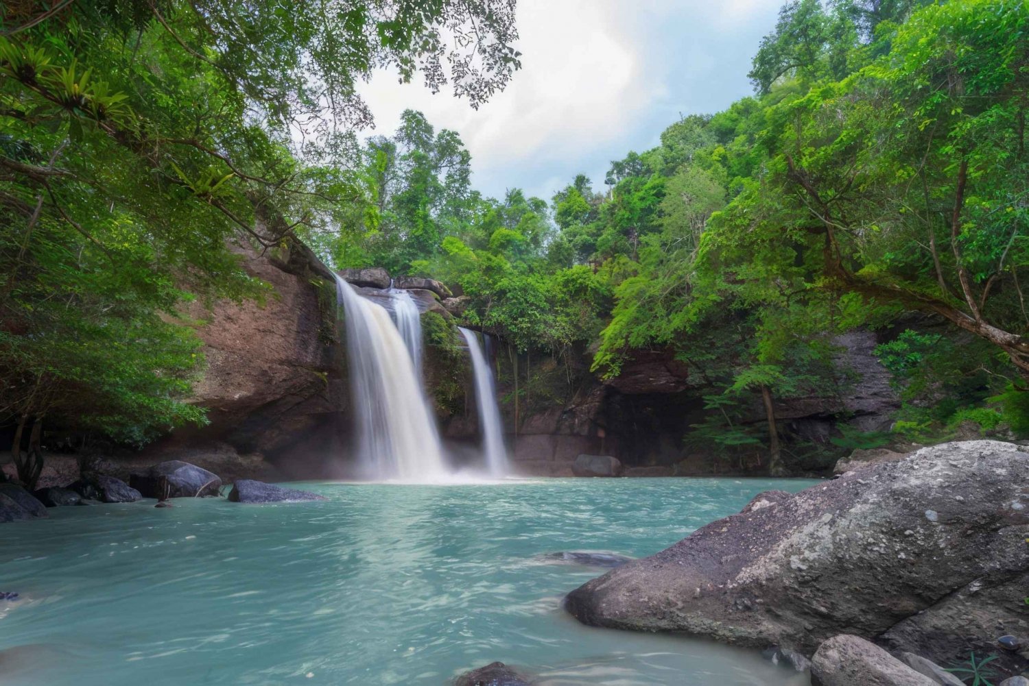 Privat rundtur i vattenfall, regnskog och handgjord choklad