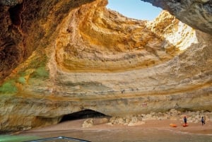 Specjalna 2-godzinna wycieczka do jaskini Benagil z Armação de Pêra
