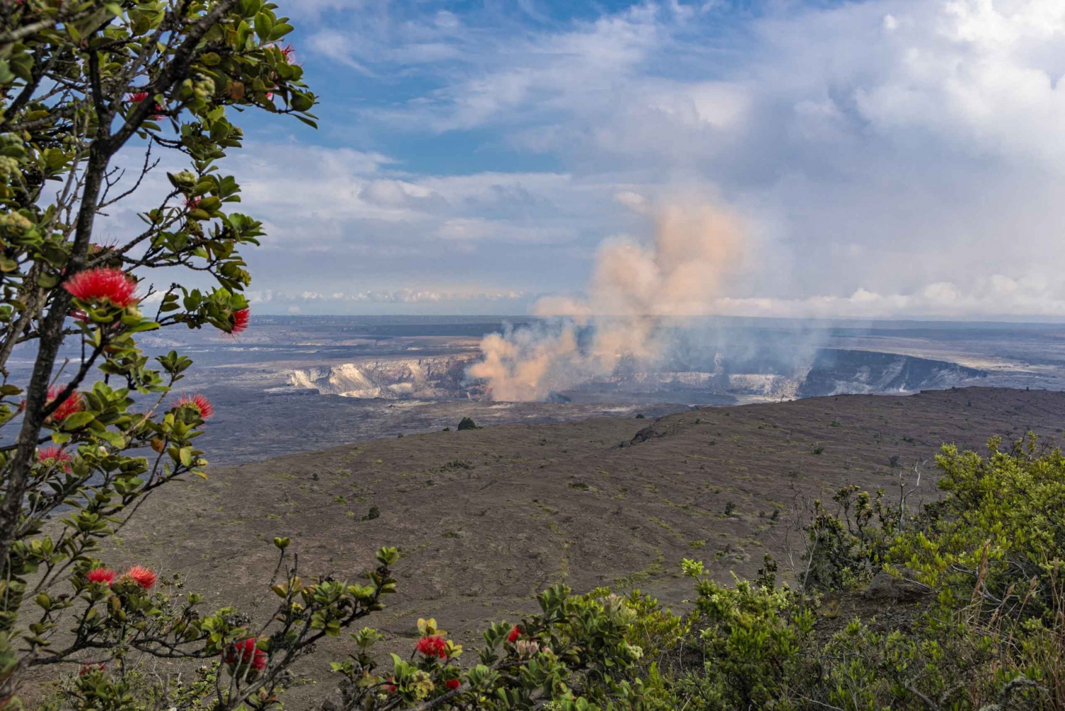 Afternoon hike in Volcanoes National Park