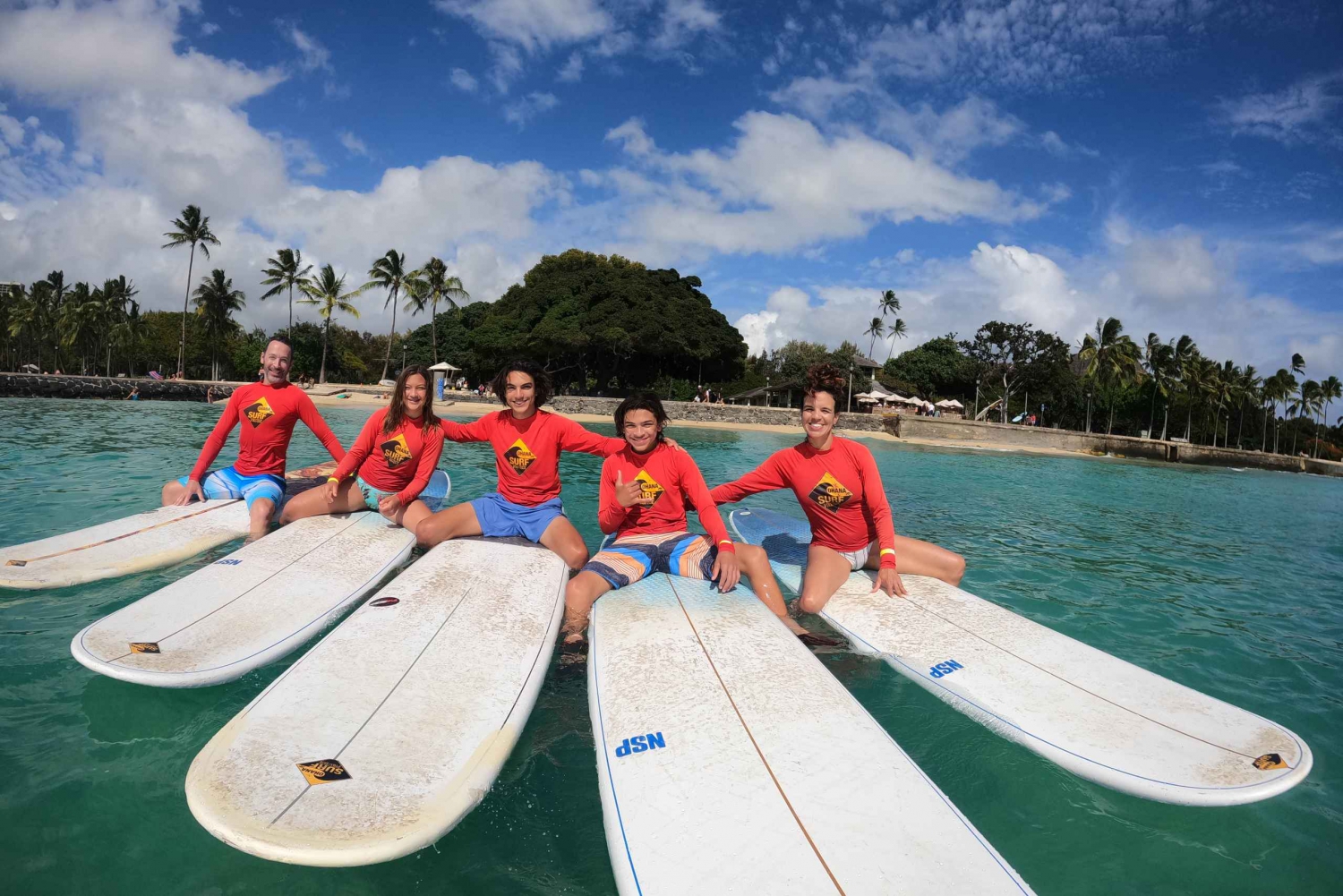 Leçon de surf à Waikiki, 3 étudiants ou plus, 13 ans ou plus