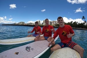 Lezione di surf a Waikiki, 3 o più studenti, dai 13 anni in su