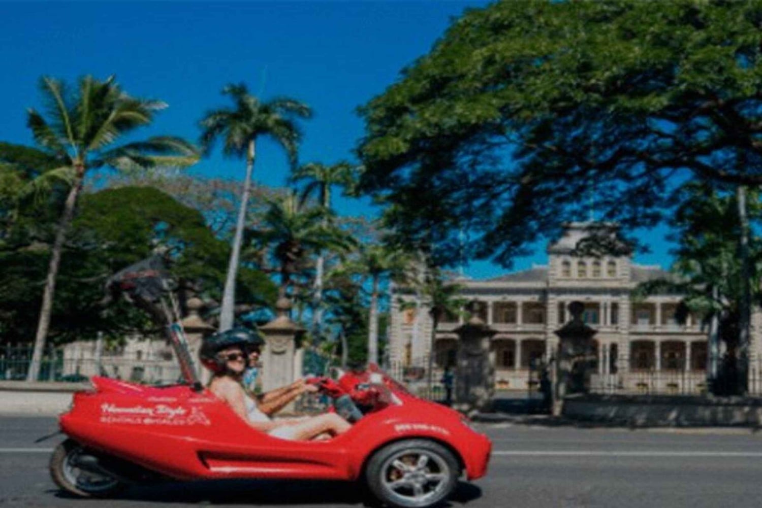 Uluniu Ave: Waikiki Scoot Coupe Rental Punchbowl Viagem de 1 dia