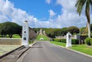 Uluniu Ave: Waikiki Scoot Coupe Rental Punchbowl Viagem de 1 dia