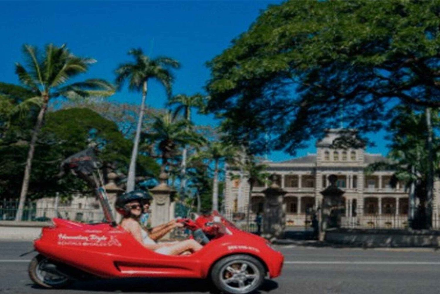 Uluniu Ave: Waikiki Scoot Coupe Rental Punchbowl Day Trip