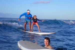 Waikiki: 2-Hour Private or Group Surfing Lesson for Kids