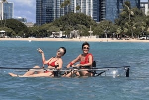 Waikīkī: alquiler de kayak transparente con equipo de seguridad
