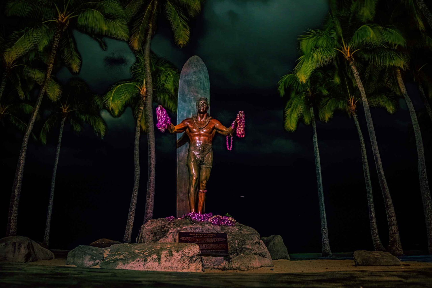 Waikiki Ghosts Boos and Booze Haunted Pub Crawl