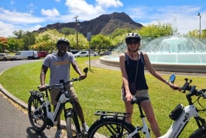 Waikiki: Opastettu sähköpyöräretki paikallishistorialla ja merinäköalalla
