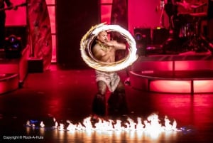 Waikiki: Luau og buffet med valgfritt Rock-A-Hula-show