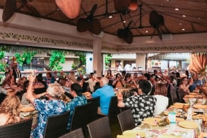 Вайкики: билет на шоу Rock-A-Hula и шведский стол