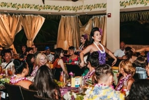 Вайкики: билет на шоу Rock-A-Hula и шведский стол