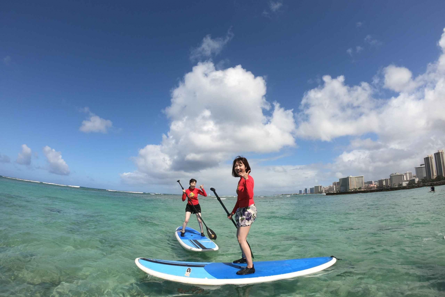 Waikiki Semi-private SUP lesson: 2 students to 1 instructor