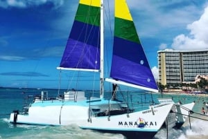 Waikiki Crucero en Catamarán al Atardecer