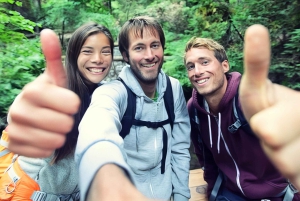 滝、チョコレートツアー、熱帯雨林、王室の歴史