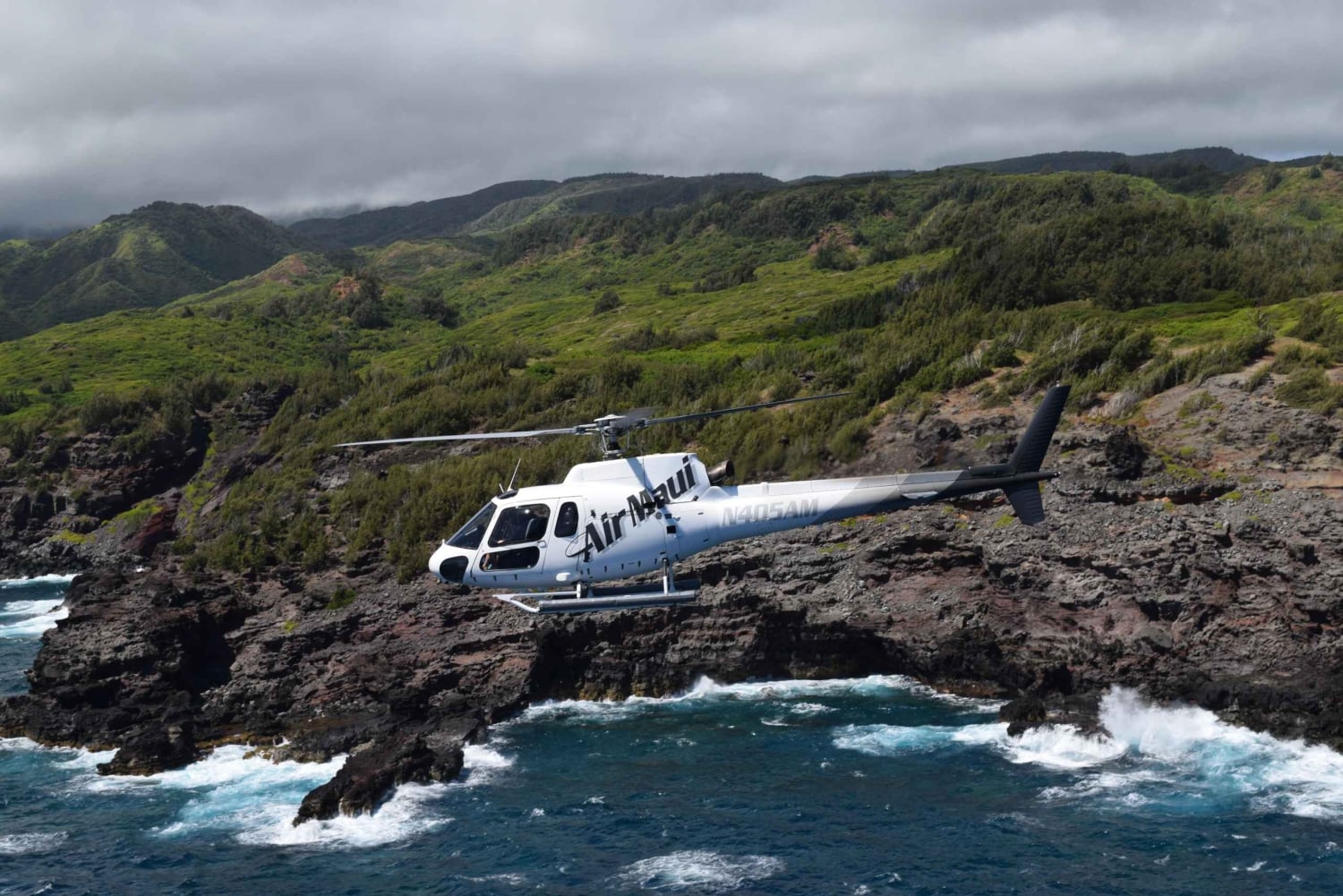 West Maui and Molokai Special 45-Minute Helicopter Tour