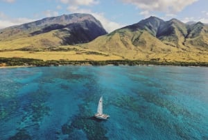 West Maui: Morning Pali Coast Snorkel & Sail