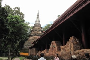From Chiang Mai: White Temple & Golden Triangle Day Trip