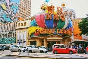 From Hong Kong: Macau Day Tour with Ferry, Lunch & Pickup
