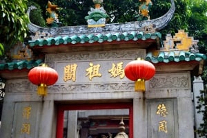 From Hong Kong: Macau Day Tour with Ferry, Lunch & Pickup