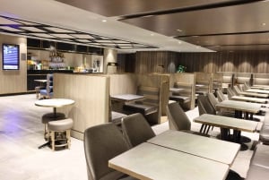 HKG Hong Kong International Airport: Premium Lounge-toegang