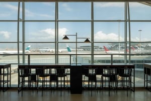 Aéroport international HKG de Hong Kong : entrée au salon Premium