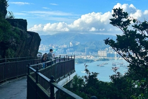 Hong Kong: 360 Panorama Sunset Hike to the Peak with Local