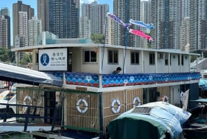 Hong Kong: Aberdeen Audio-Guided Tour and Houseboat Visit