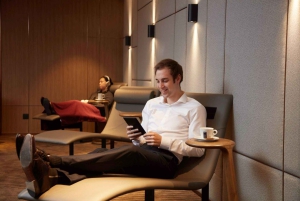Hong Kong lufthavn: Plaza Premium First Airport Lounges