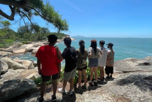 Hong Kong: Cheung Po Tsai Cave Tour with Lunch