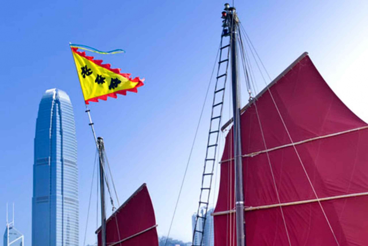 Hong Kong: Cruise Tour to Stanley by Chinese Junk Boat