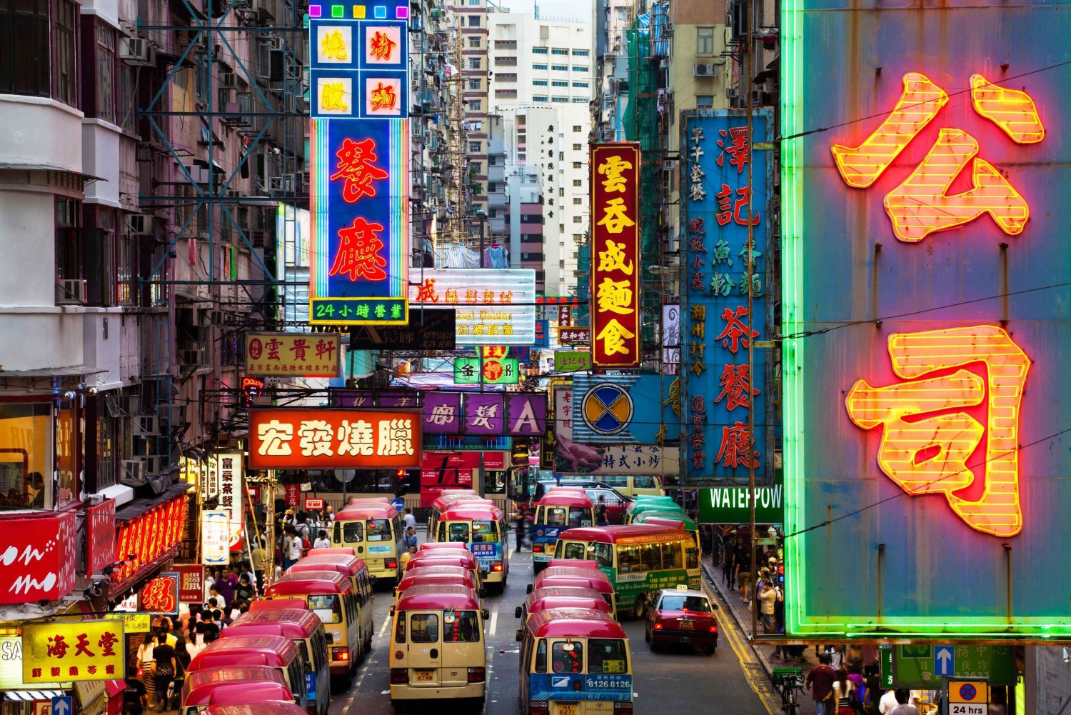 Hong Kong Essence: Premium City Highlights Tour by Car