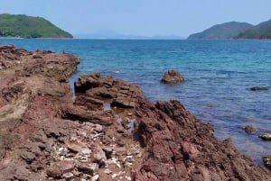 Hong Kong: Geopark Flaming Red Coast Hopping Tour