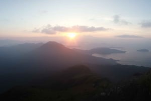 Hong Kong: Lantau Peak Sunrise Climb