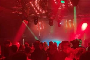 Hong Kong: One Night in Exclusive Rooftops and Secrets Clubs