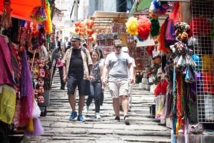 Hong Kong: Private Walking City Tour with a Local Guide