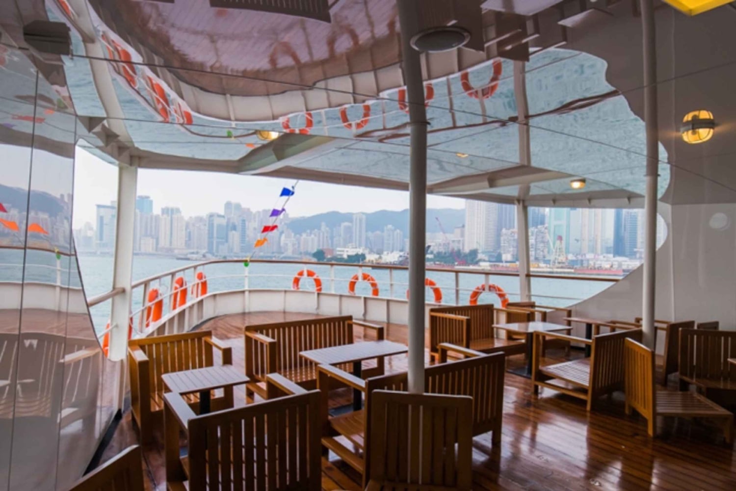 Hongkong: Star Ferry Victoria Harbour Cruise Sunset Tour