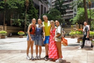 Hong Kong: Tastes & Traditions Small Group Food Tour