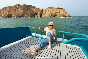 Hongkong: rejs jachtem do Geoparku UNESCO, cztery łuki morskie i wulkan