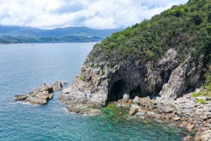 Hongkong: rejs jachtem do Geoparku UNESCO, cztery łuki morskie i wulkan