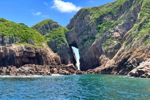 Hongkong: rejs jachtem do Geoparku UNESCO, cztery łuki morskie i wulkan
