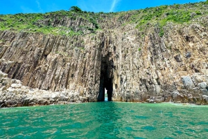 Hongkong: rejs jachtem do Geoparku UNESCO, cztery łuki morskie i wulkan