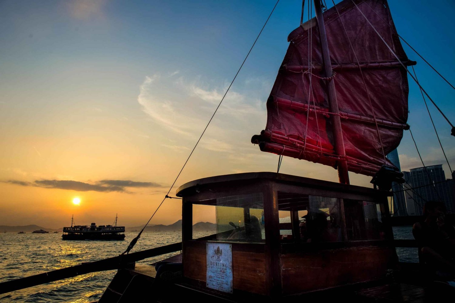 Hong Kong: Victoria Harbour Antique Boat Tour