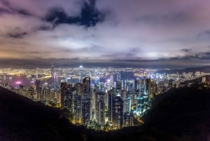 Hong Kong: Victoria Peak Private Evening Hike from Central